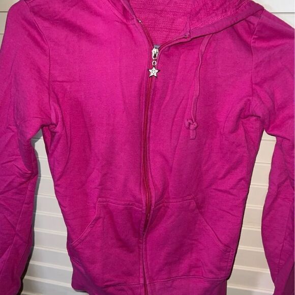 Pink lightweight cropped jacket by Max, rhinestone star pull on the zipper - Picture 2 of 4